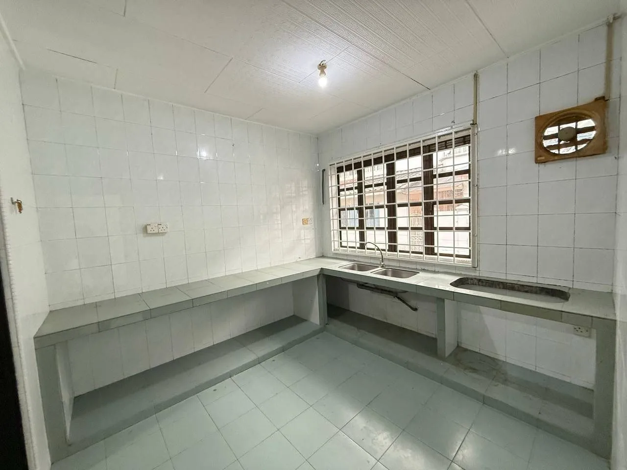 storey-terreace-house-11