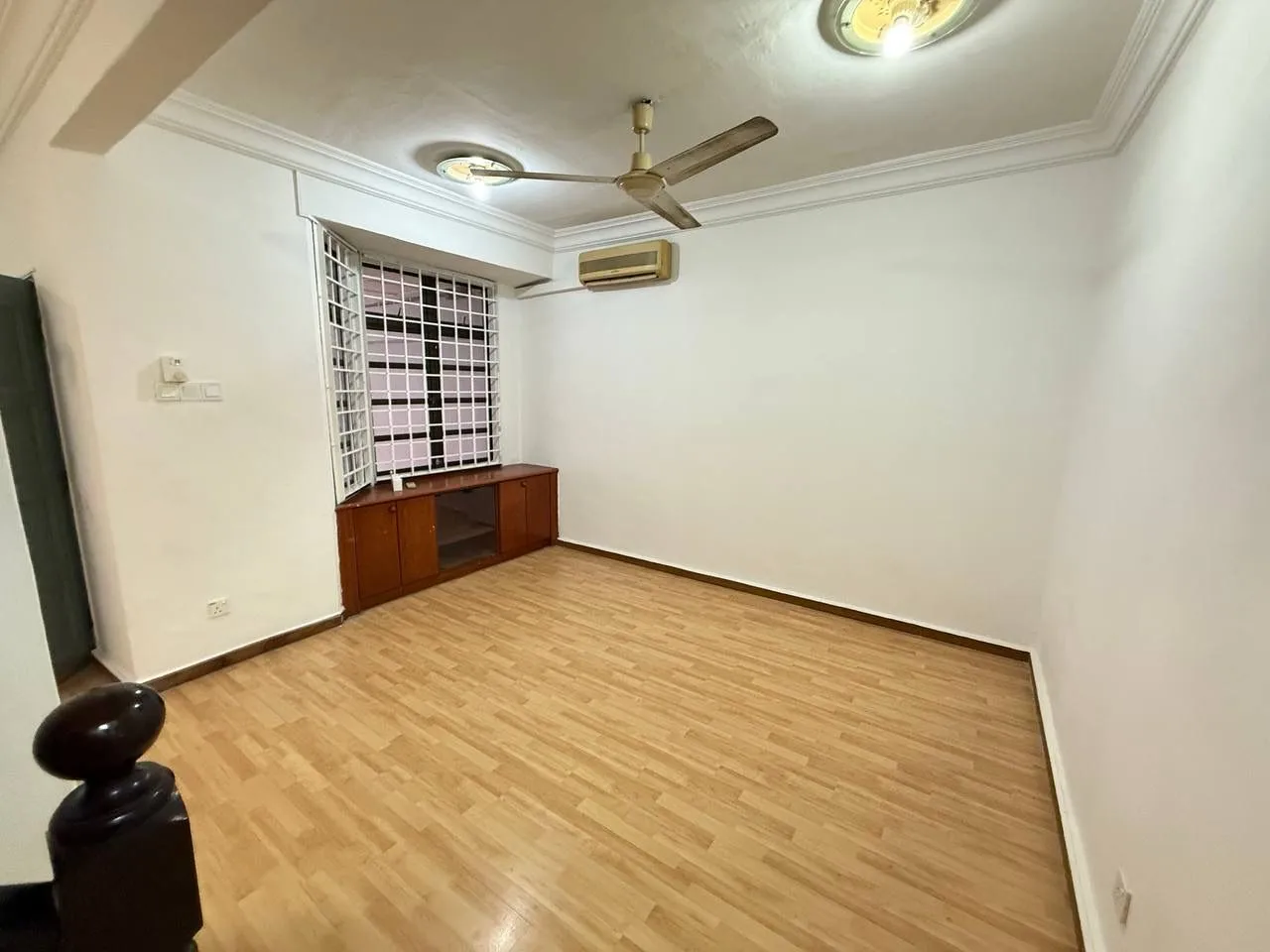 storey-terreace-house-14