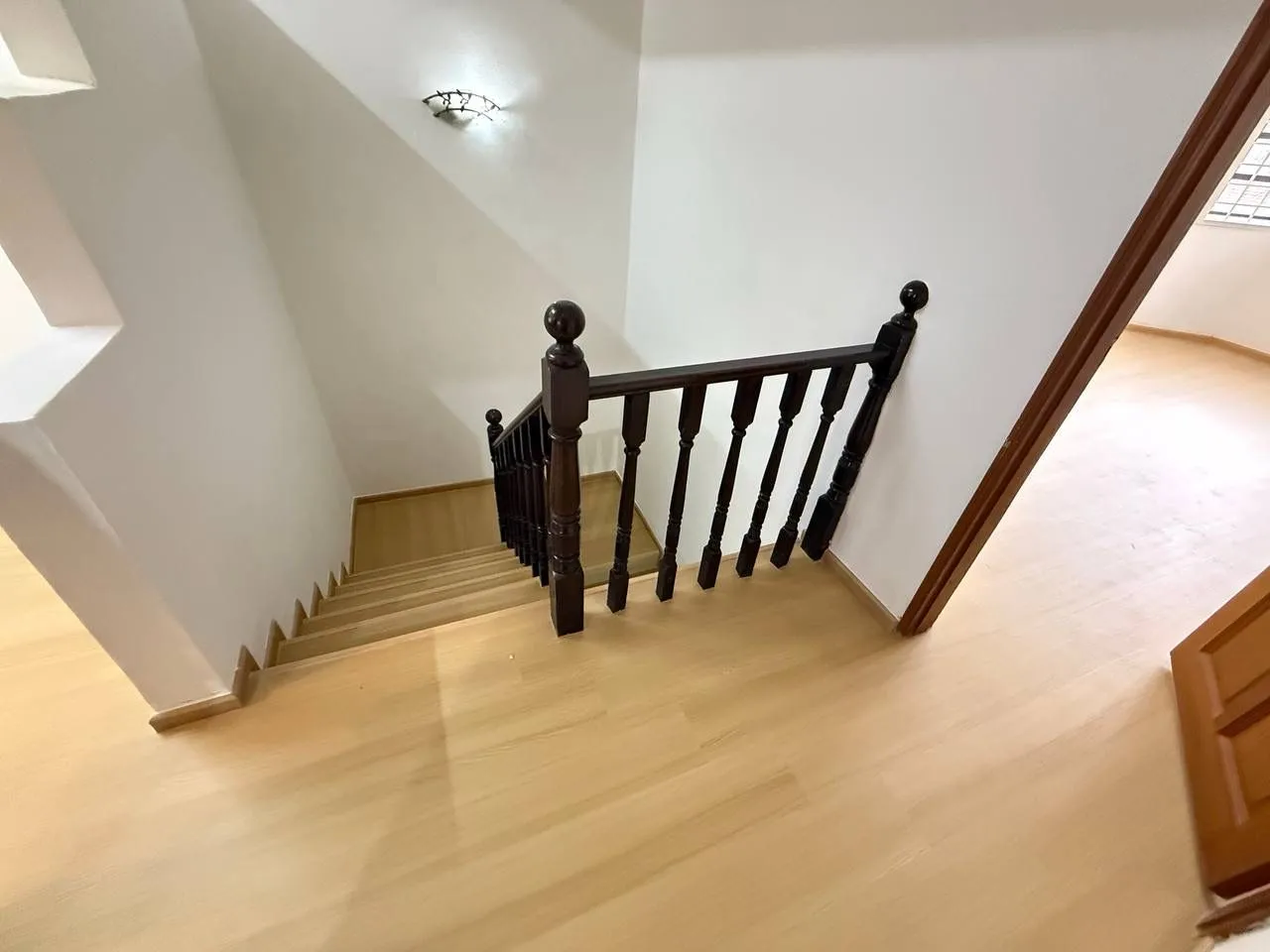 storey-terreace-house-4