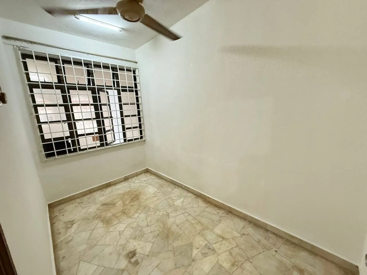 storey-terreace-house-7